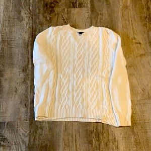 Lands end cream pull over cable knit sweater